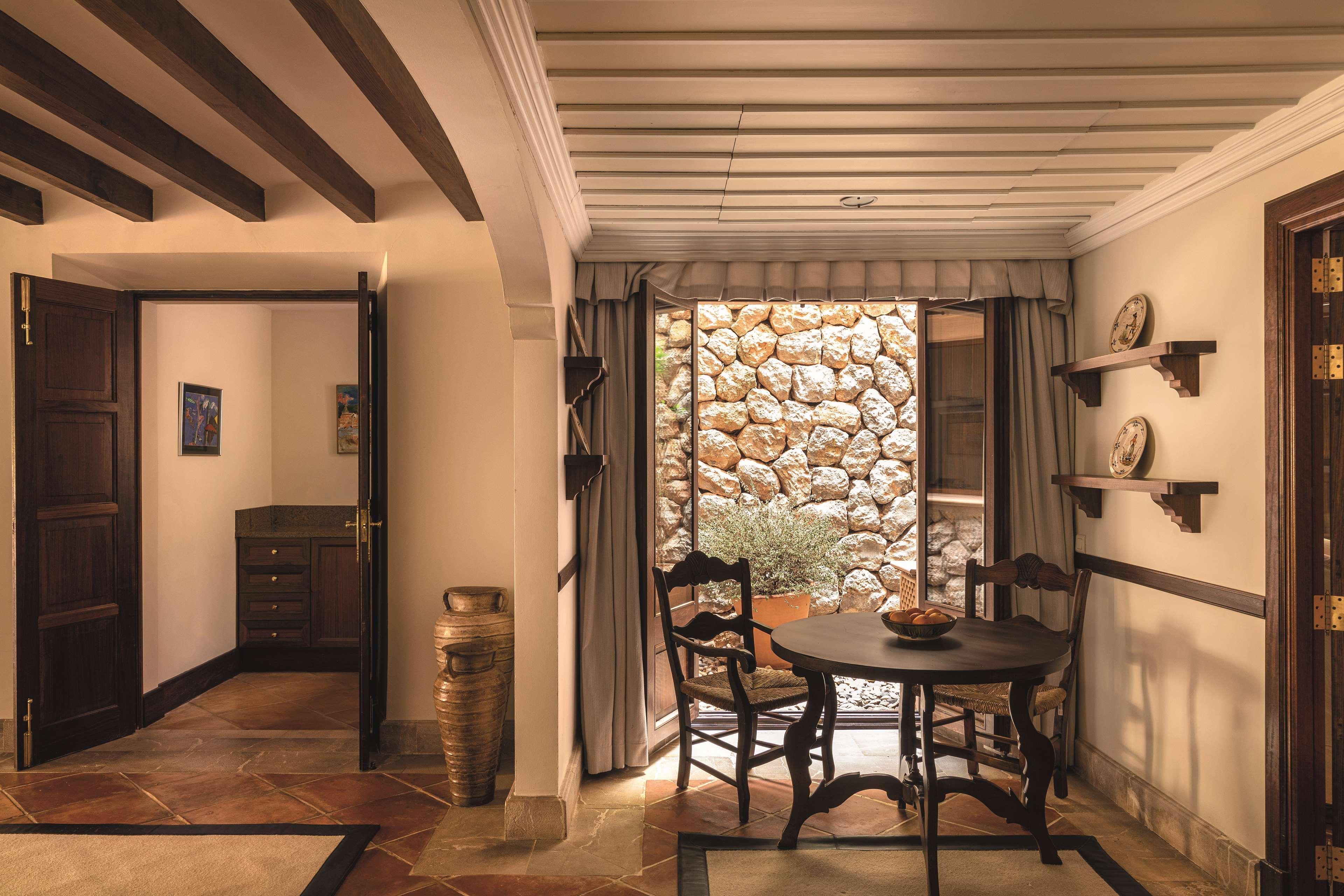 La Residencia, A Belmond Hotel, Mallorca Дея Екстериор снимка